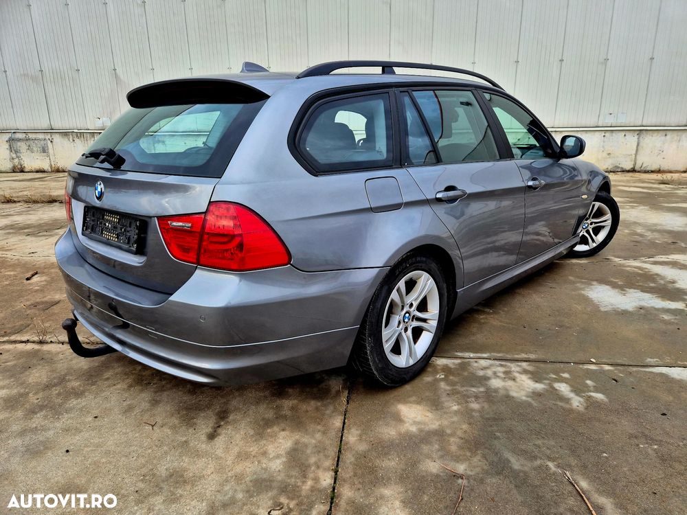 BMW Seria 3 320d - 4