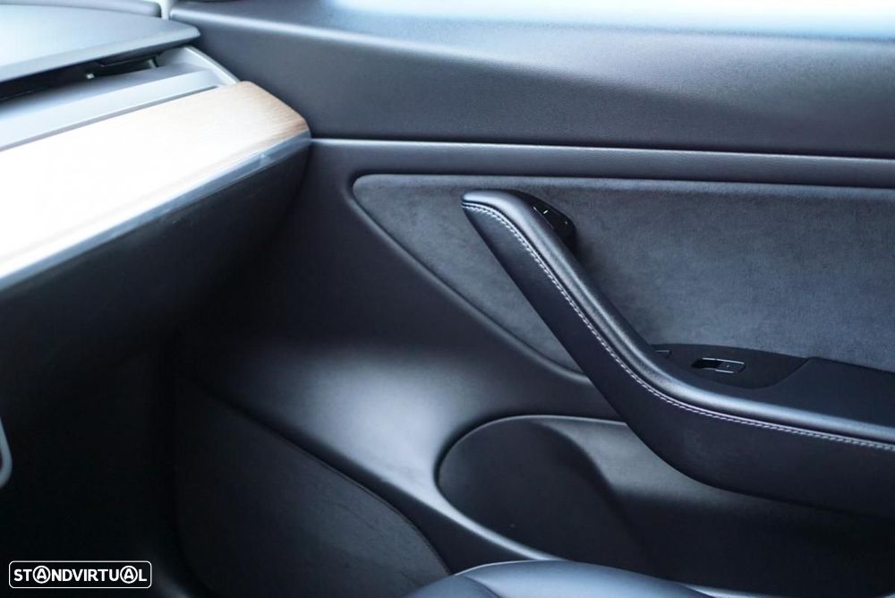 Tesla Model 3 Long Range AWD Dual Motor - 44