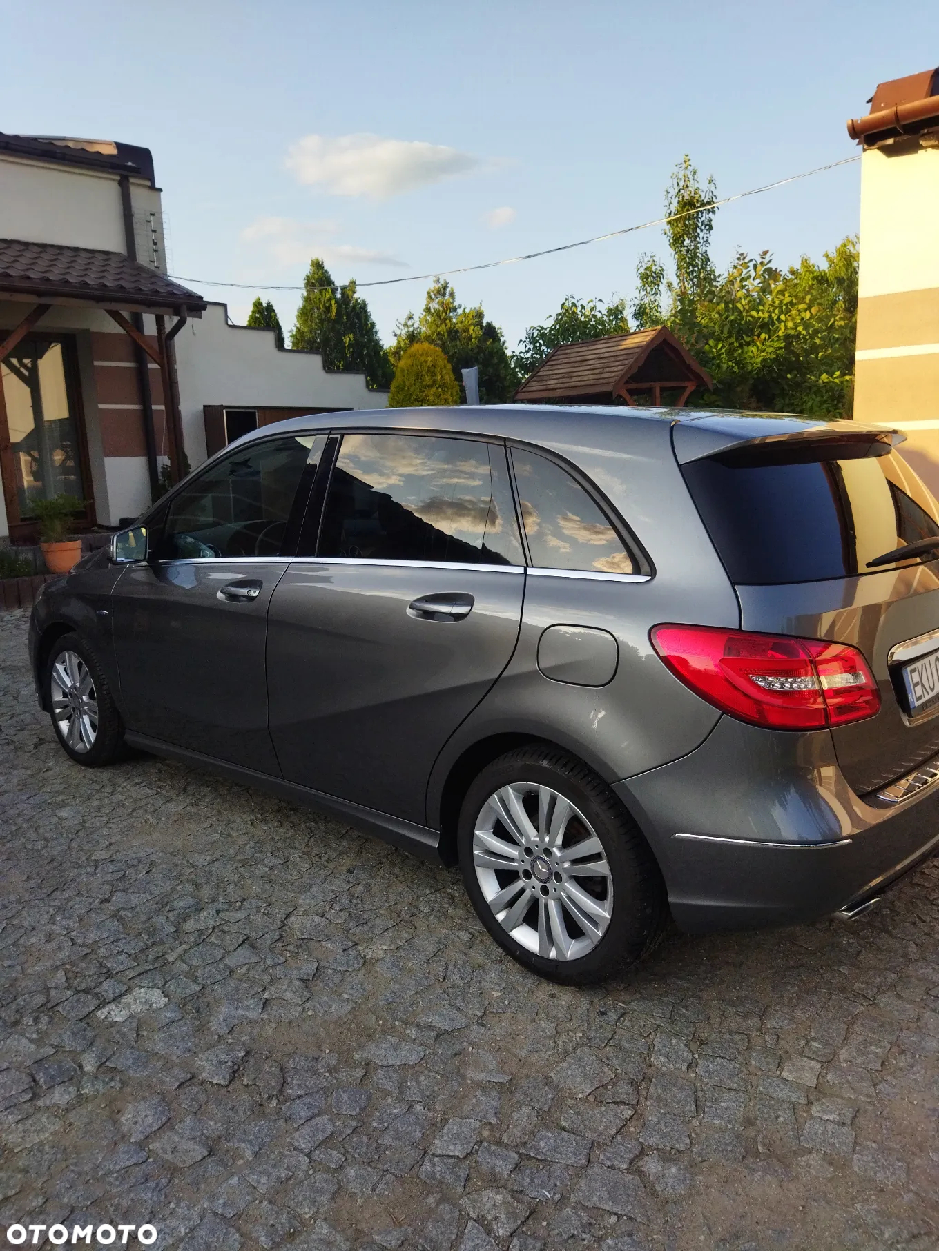 Mercedes-Benz Klasa B 200 CDI (BlueEFFICIENCY) 7G-DCT - 3