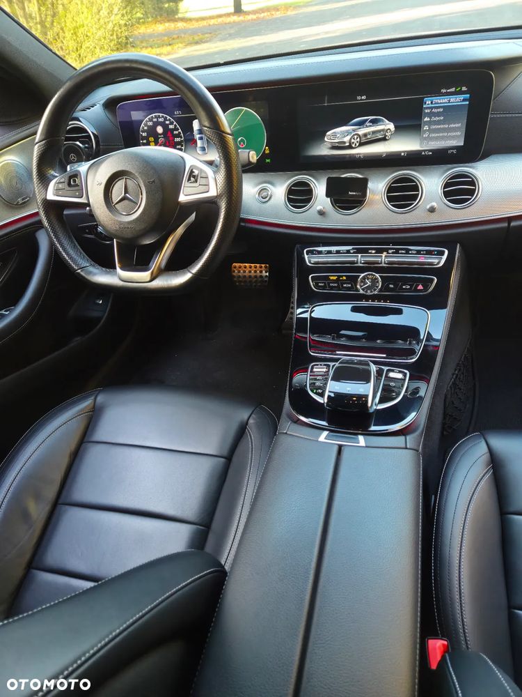 Mercedes-Benz Klasa E 200 4-Matic 9G-TRONIC - 31