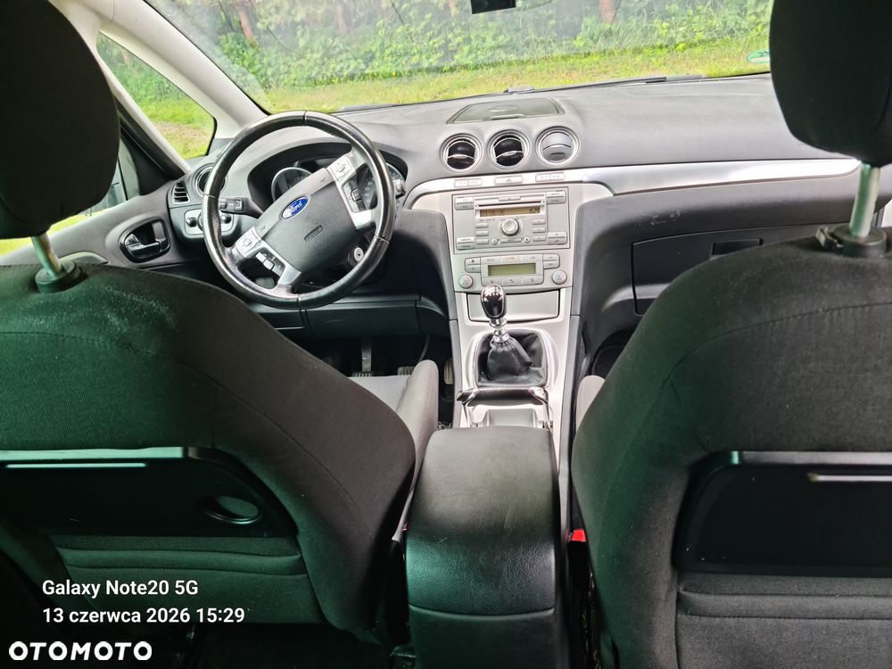 Ford S-Max - 22