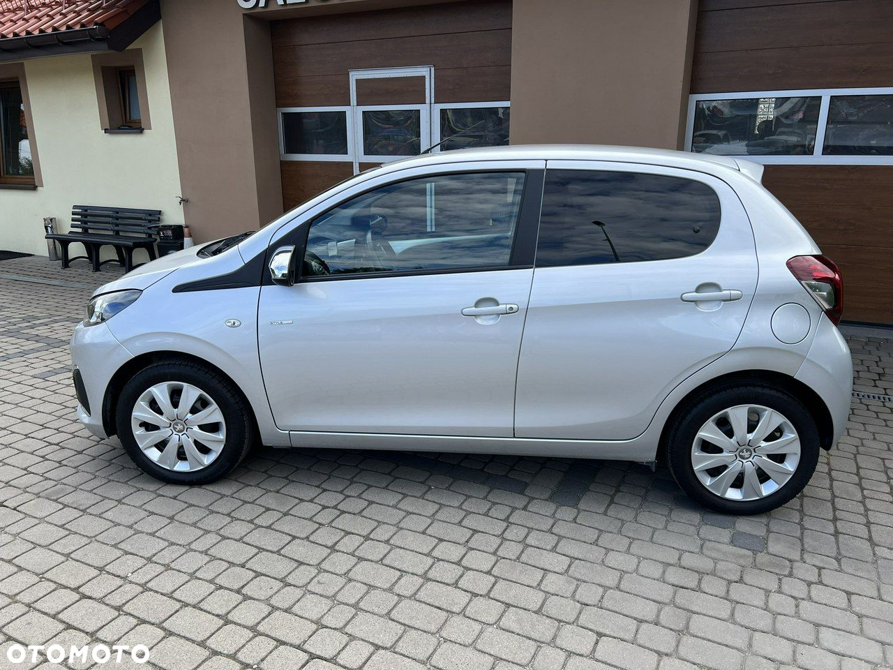 Peugeot 108 - 9