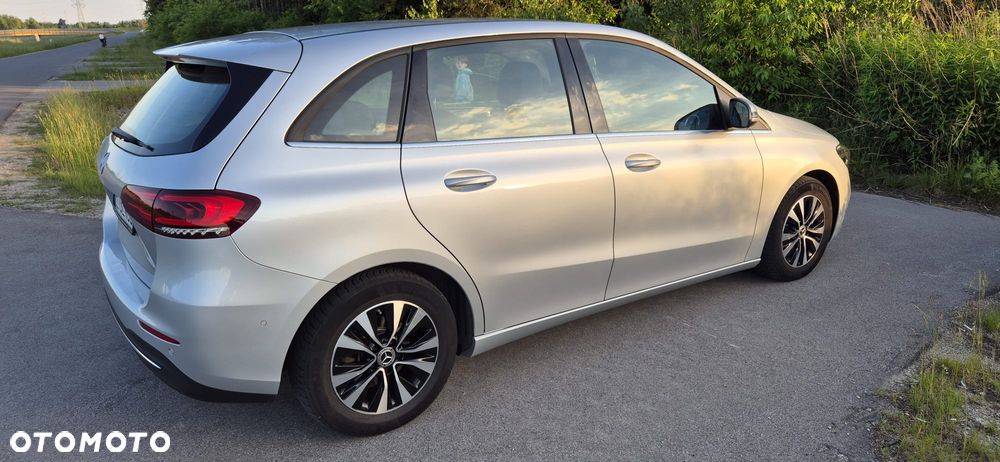 Mercedes-Benz Klasa B 180 d Style - 4