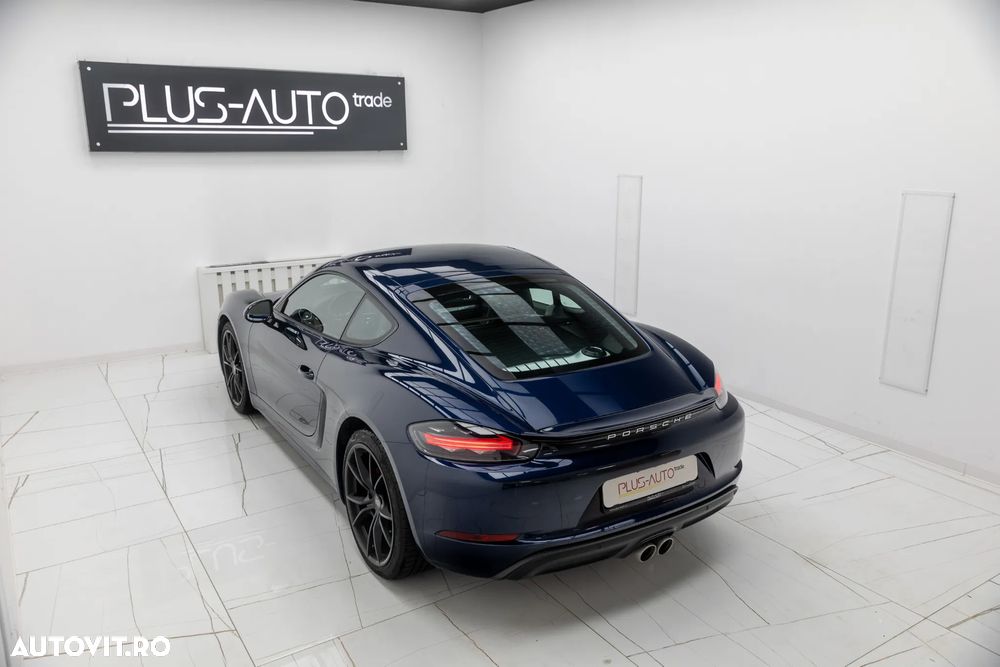 Porsche Cayman PDK - 10