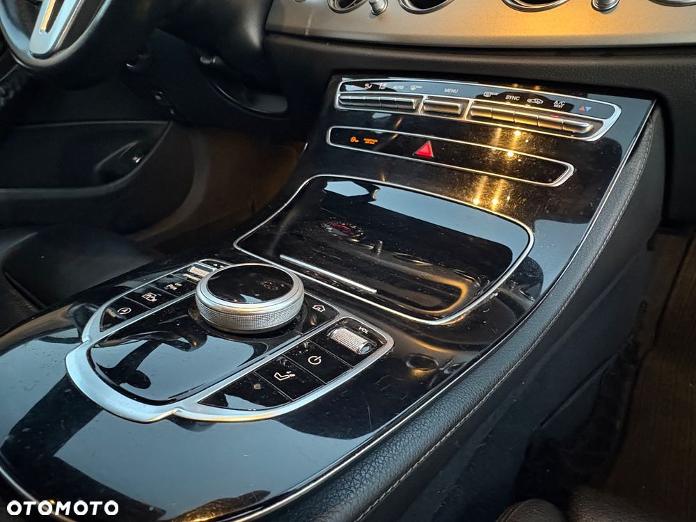Mercedes-Benz Klasa E 220 d 9G-TRONIC Avantgarde - 29