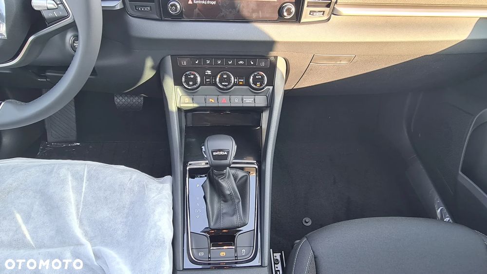 Skoda Karoq 1.5 TSI ACT Edition 130 DSG - 12