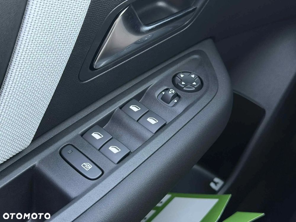 Citroën C4 e-C4 EV156 54kWh Max - 17