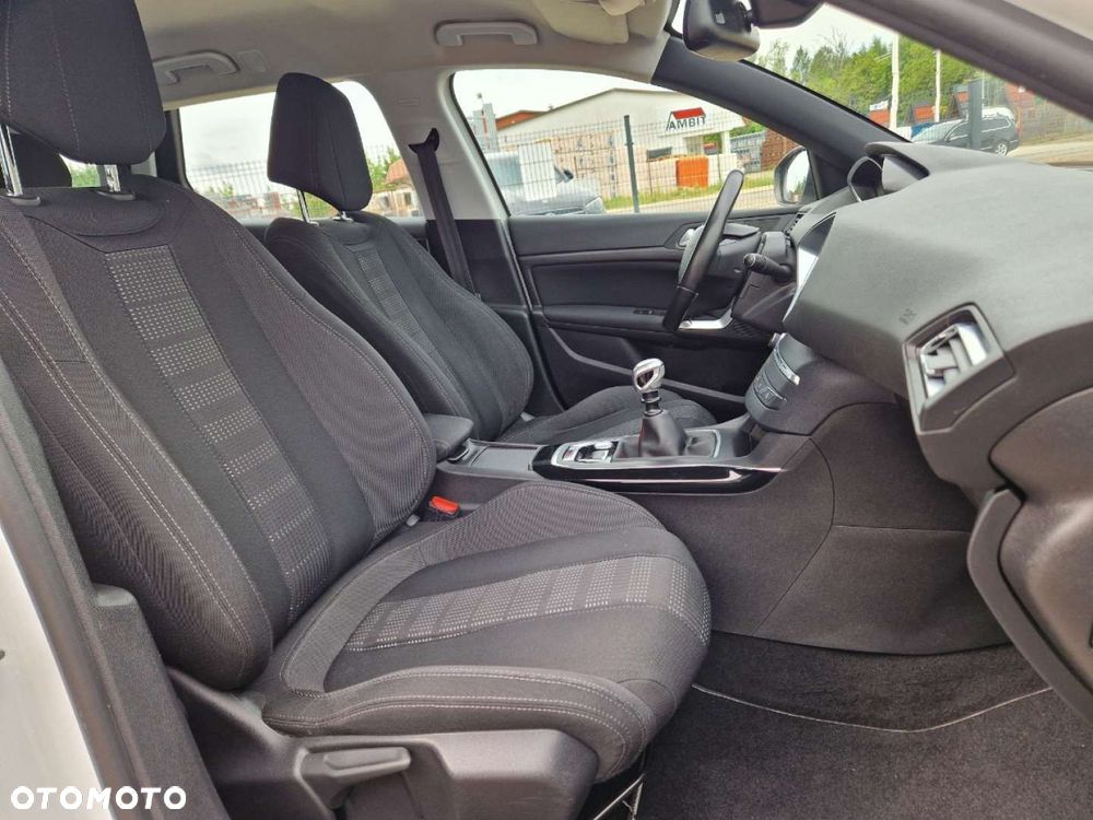 Peugeot 308 - 21