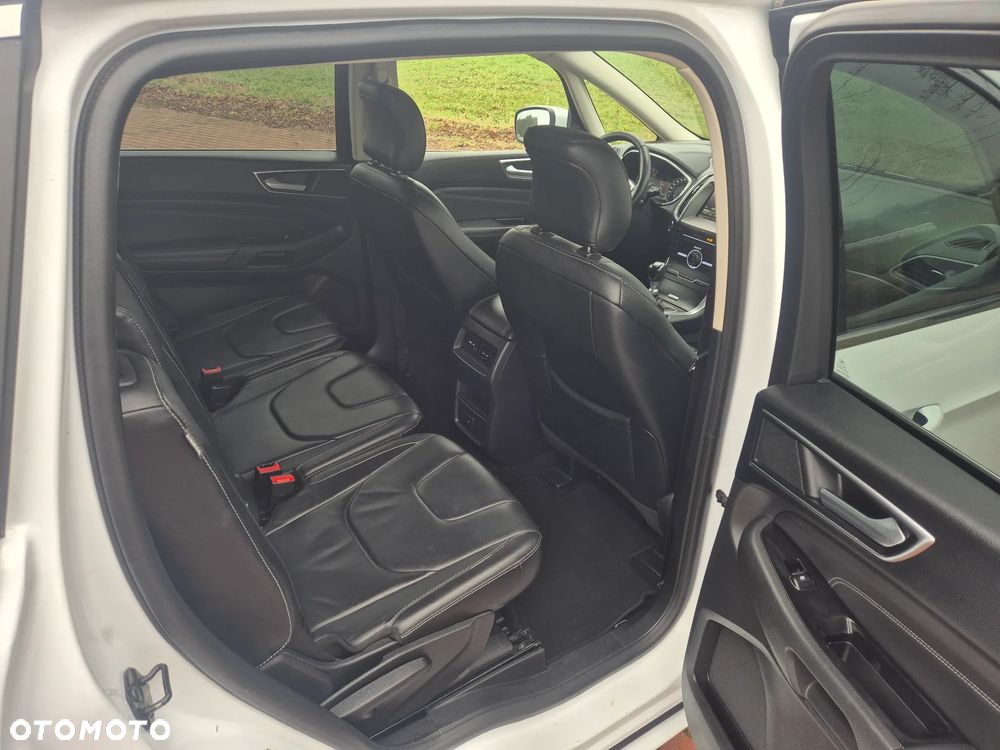 Ford S-Max 2.0 TDCi 4WD Titanium - 23