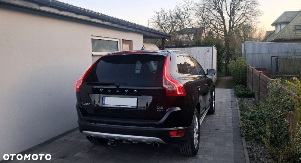 Volvo XC 60 2.4D AWD Momentum - 4