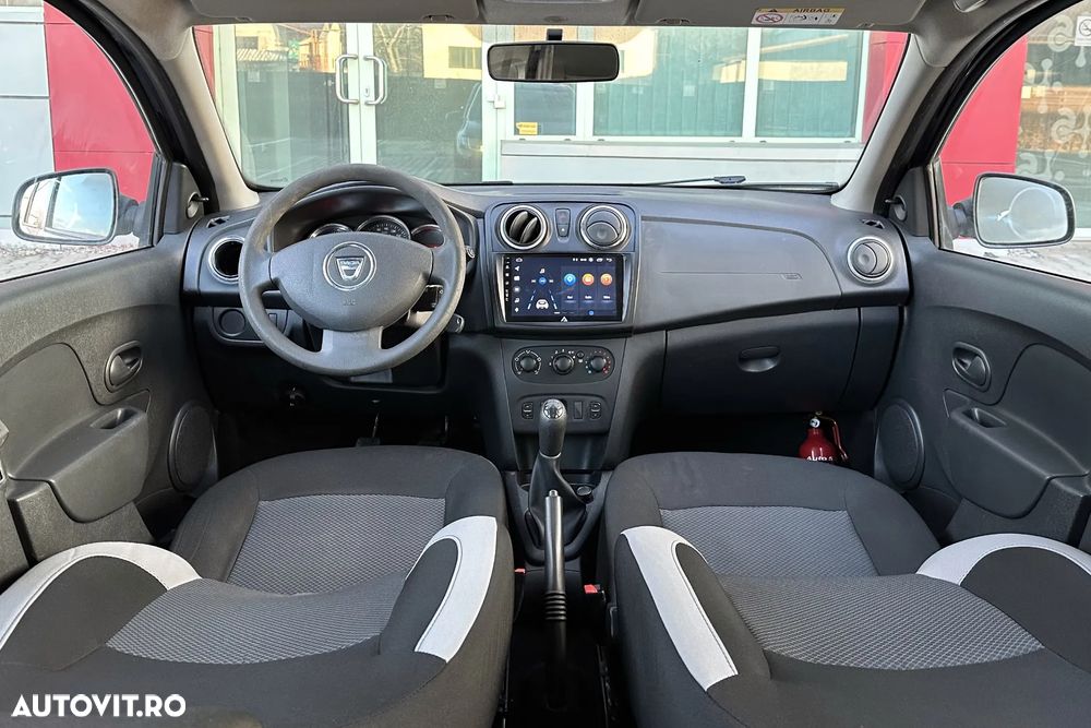 Dacia Sandero - 8