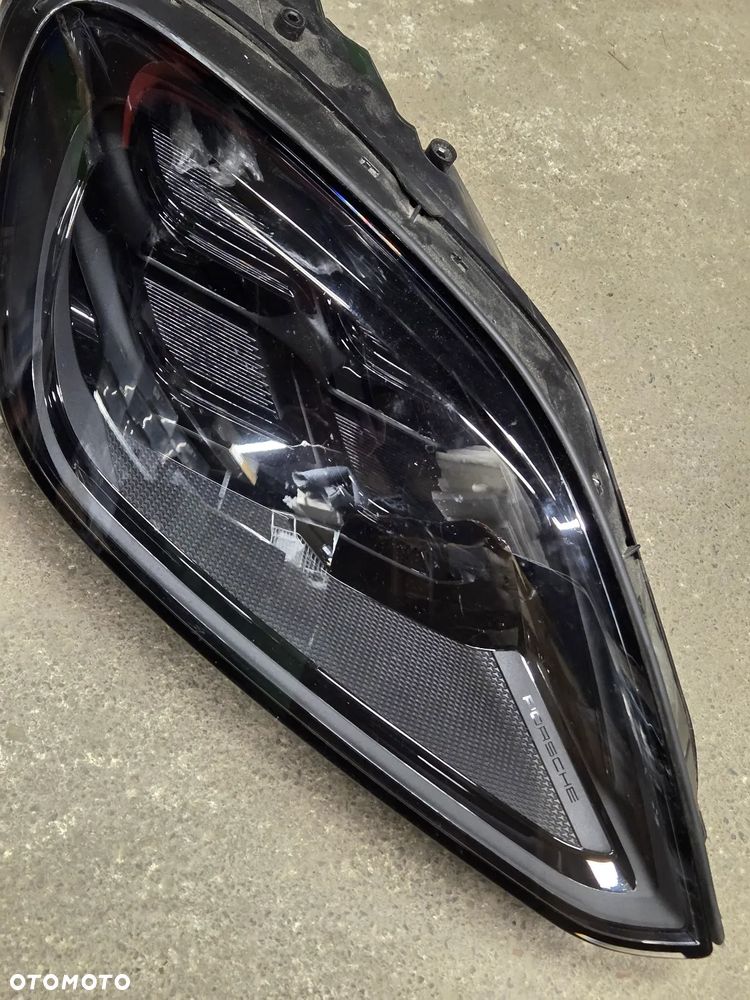 Porsche Cayenne 9Y lift Full Led lampa prawa  9Y0941060M - 2