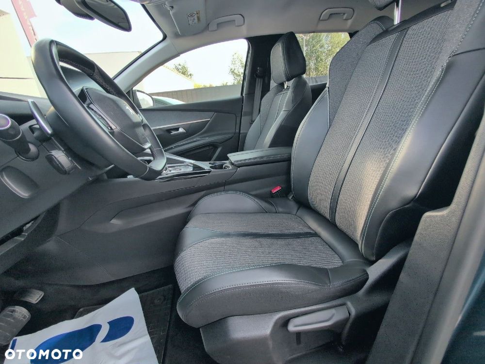 Peugeot 3008 1.2 PureTech Allure Pack S&S EAT8 - 9