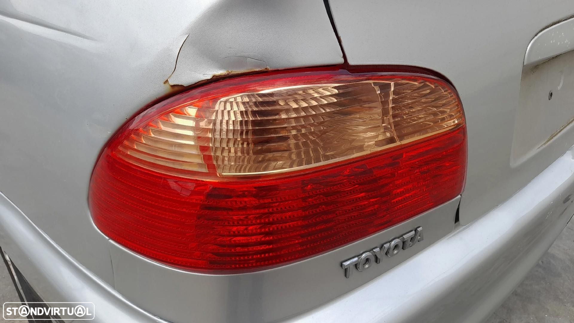 Farolim esquerdo TOYOTA Avensis Liftback (_T22_) - 2