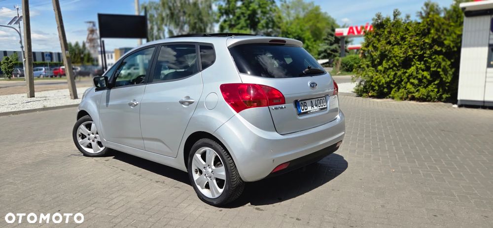 Kia Venga 1.6 CRDi 128 ISG Vision - 11