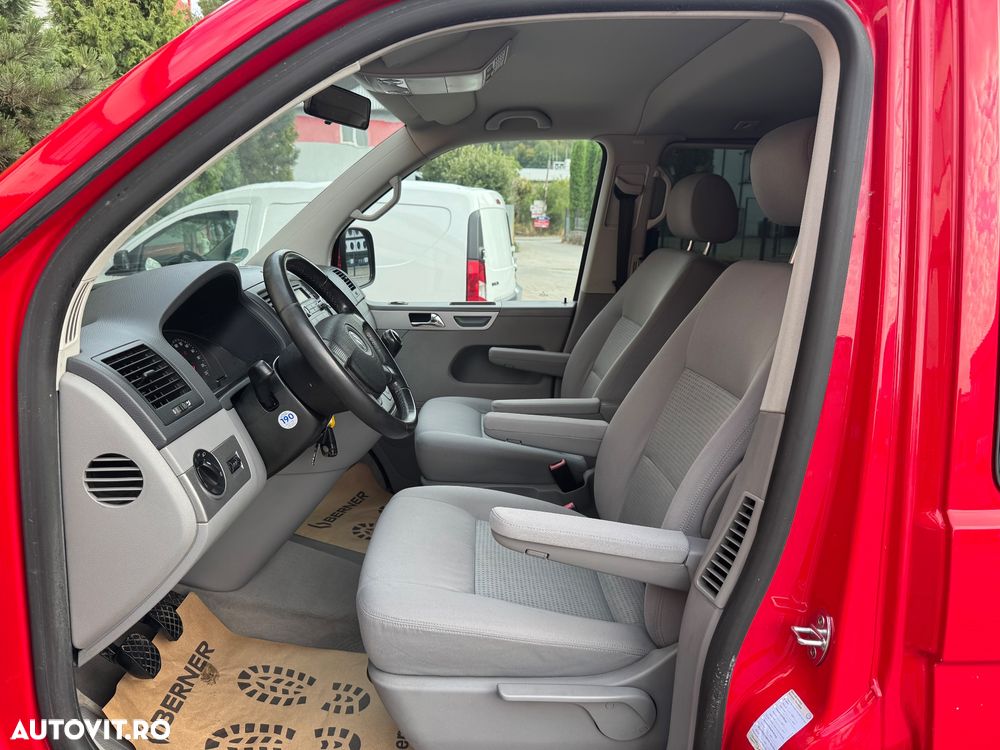 Volkswagen Caravelle - 17