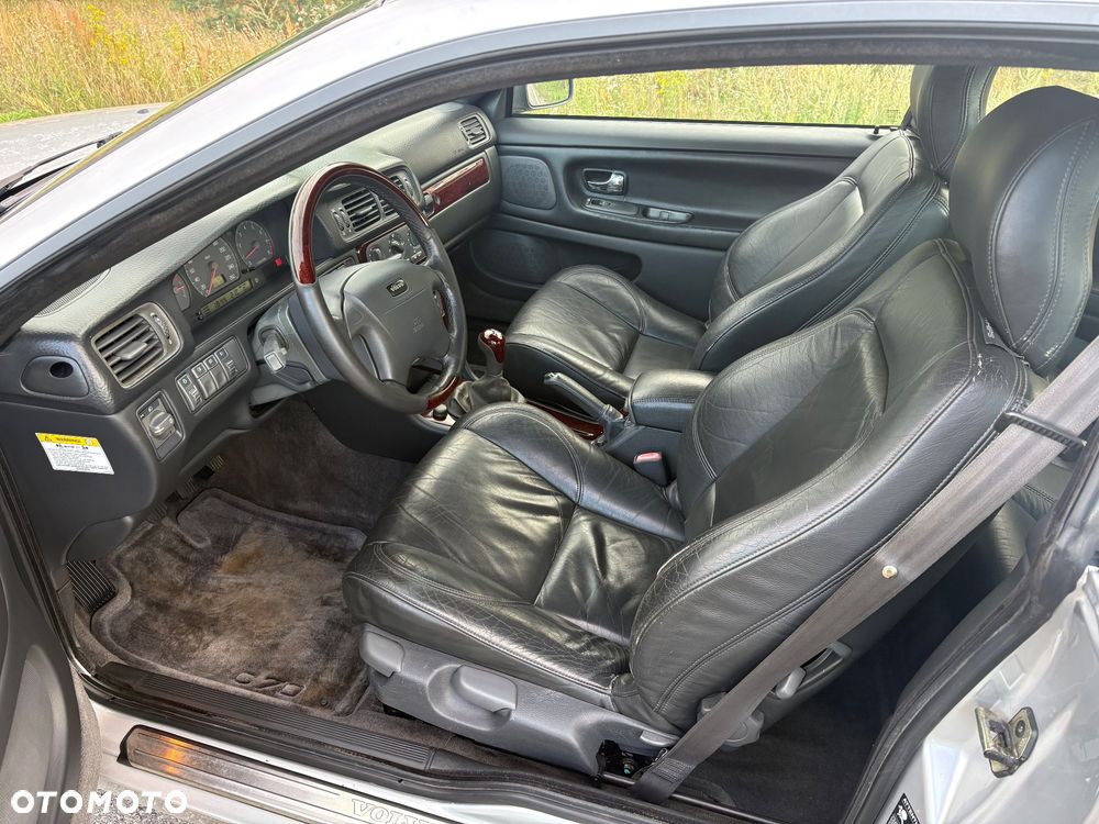 Volvo C70 2.4 - 18