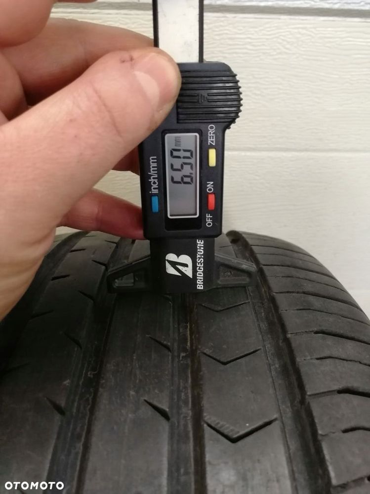 Opona letnia 205/55 R 16 Continental ContiPremiumContact 5 - 3