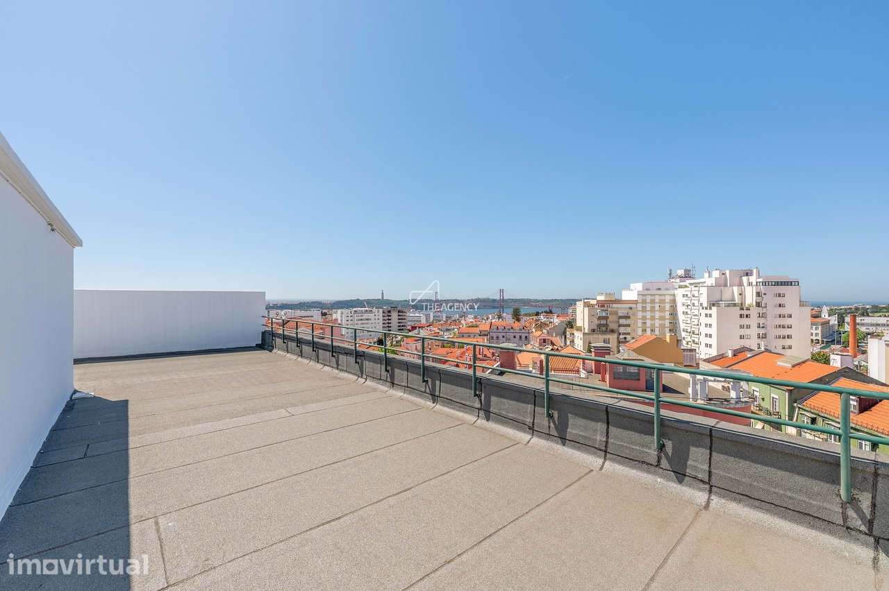 T2 com Vista Rio, Garagem e Terraço Comum – Campo de Ourique - Grande imagem: 4/28
