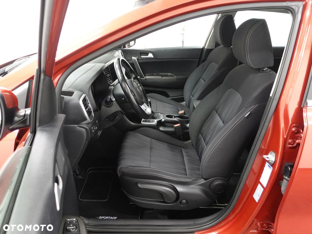 Kia Sportage 1.6 CRDI 2WD Eco-Dynamics+ (48V M-H) Vision - 19