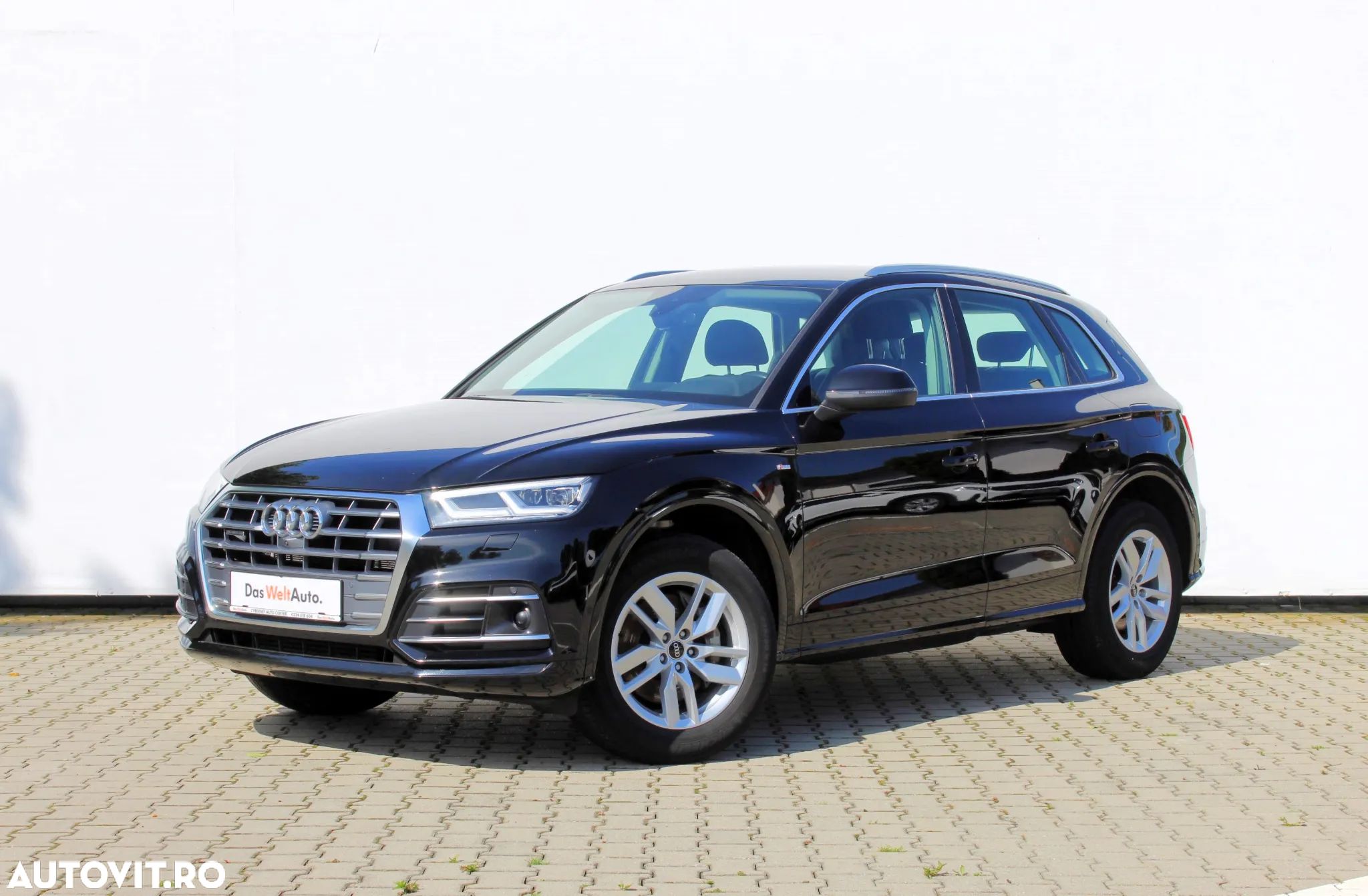 Audi Q5 50 TFSI e quattro S tronic sport - 1