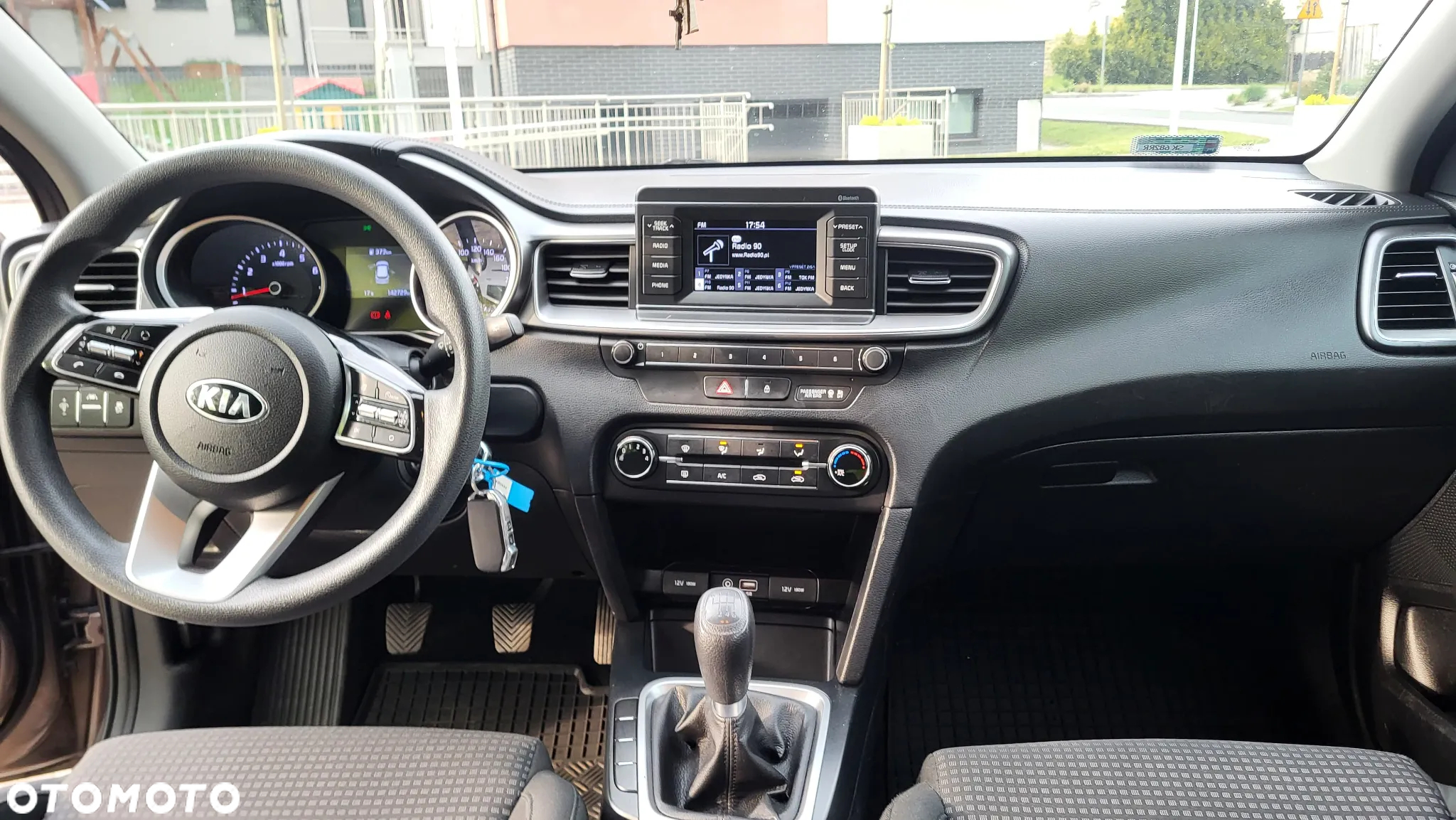 Kia Ceed 1.4 M - 11