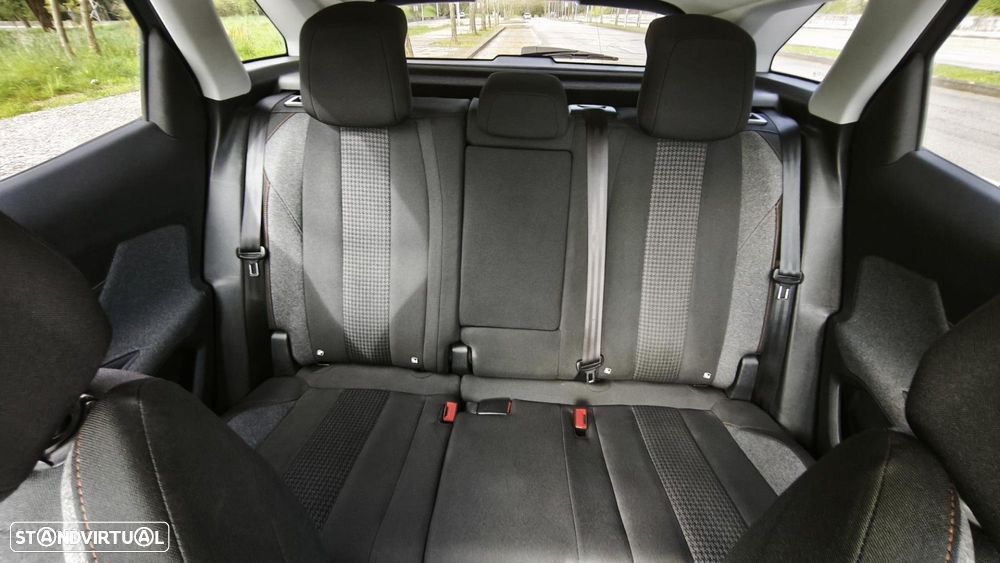 Peugeot 3008 1.5 BlueHDi Active Pack - 27