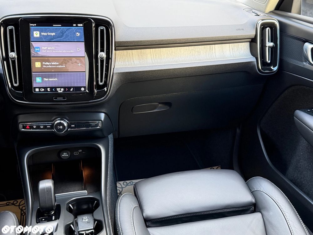 Volvo XC 40 B3 B DKG Plus Dark - 8