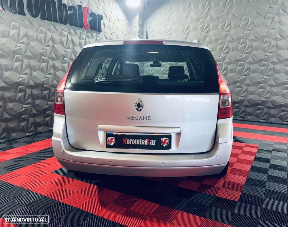 Renault Mégane Break 1.5 dCi Dynamique - 8