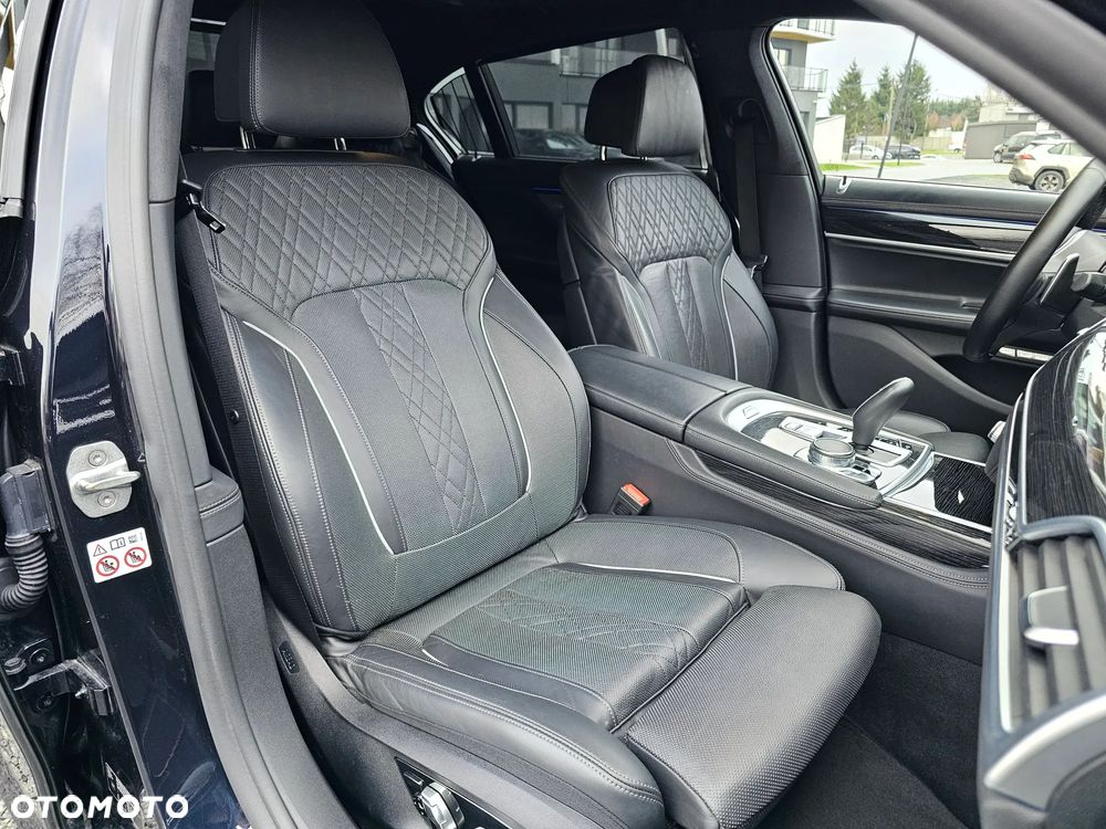 BMW Seria 7 740d xDrive - 10