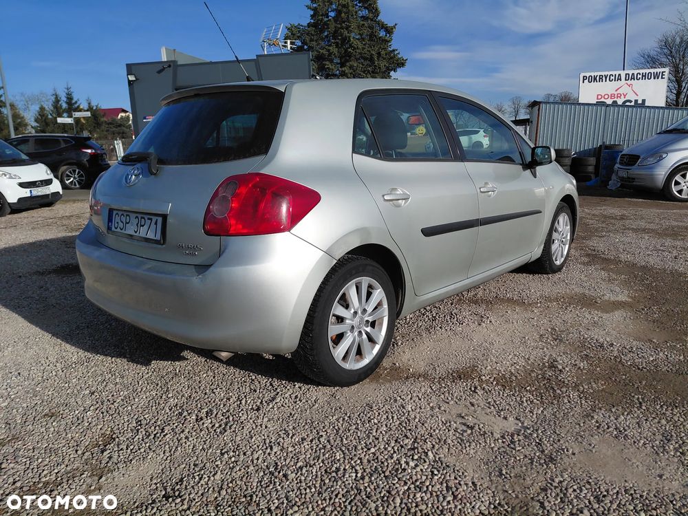 Toyota Auris 2.0 D-4D Sol - 4