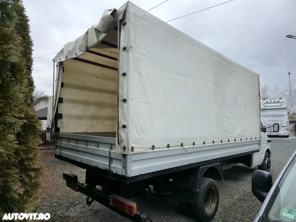 Mercedes-Benz Sprinter - 4