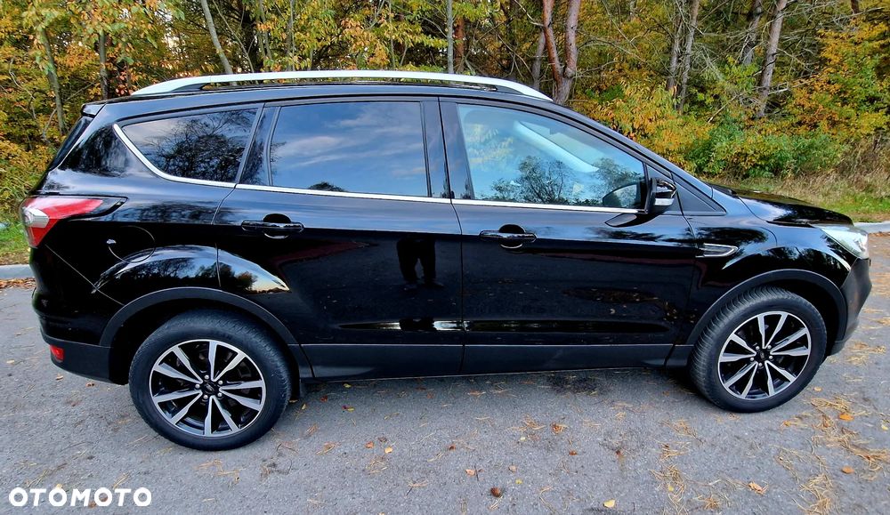 Ford Kuga 1.5 EcoBoost 2x4 Business Edition - 9