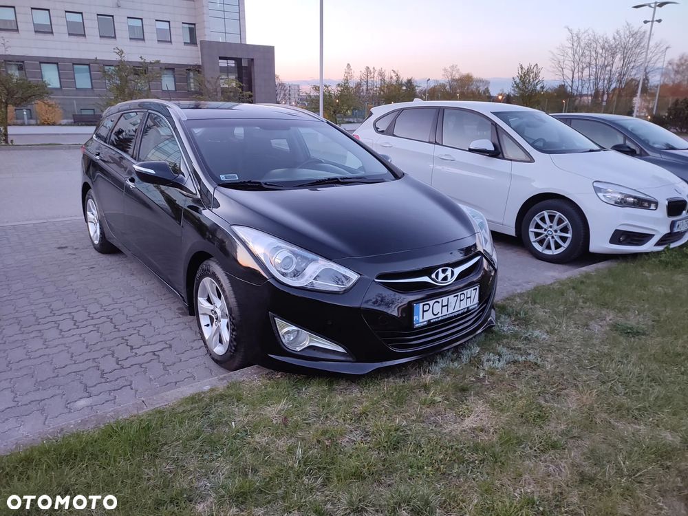 Hyundai i40 Kombi 1.7 CRDi DCT Premium - 9