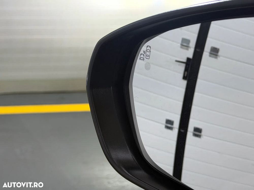 Peugeot 5008 2.0 BlueHDI s&s EAT8 GT - 23