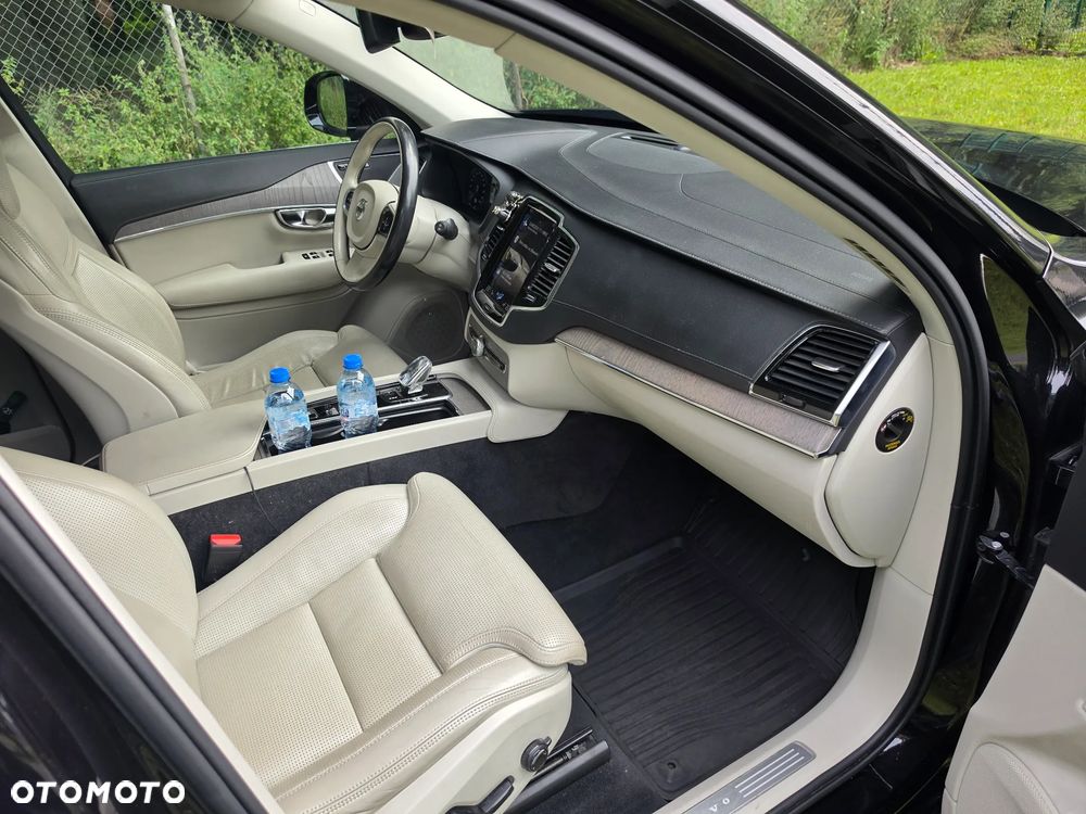 Volvo XC 90 B5 D AWD Inscription - 19