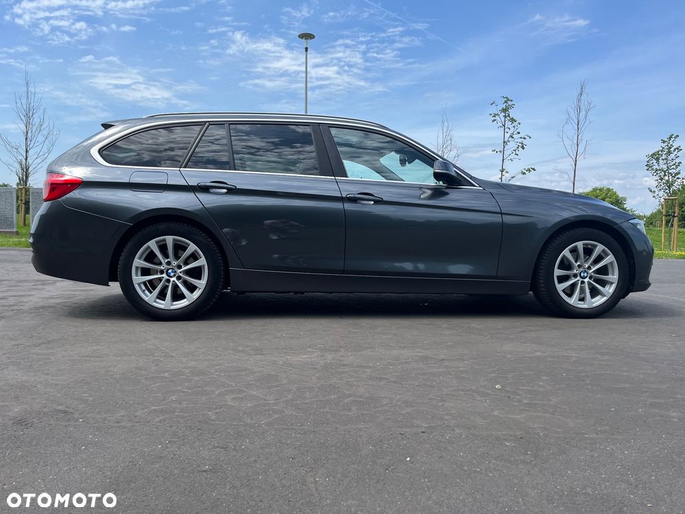 BMW Seria 3 320d xDrive - 6