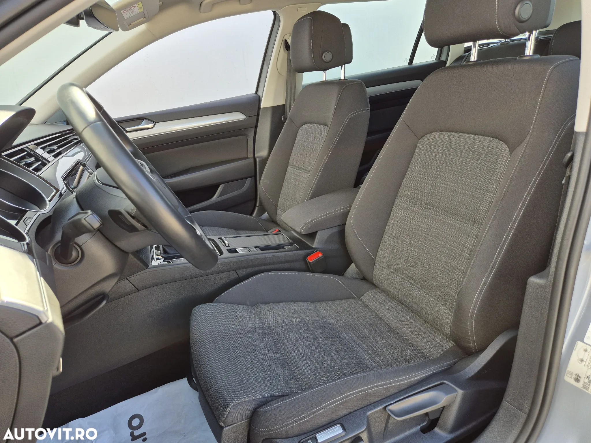 Volkswagen Passat Variant 2.0 TDI DSG Comfortline - 10