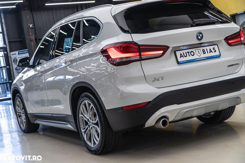 BMW X1 xDrive25e Sport Line - 32
