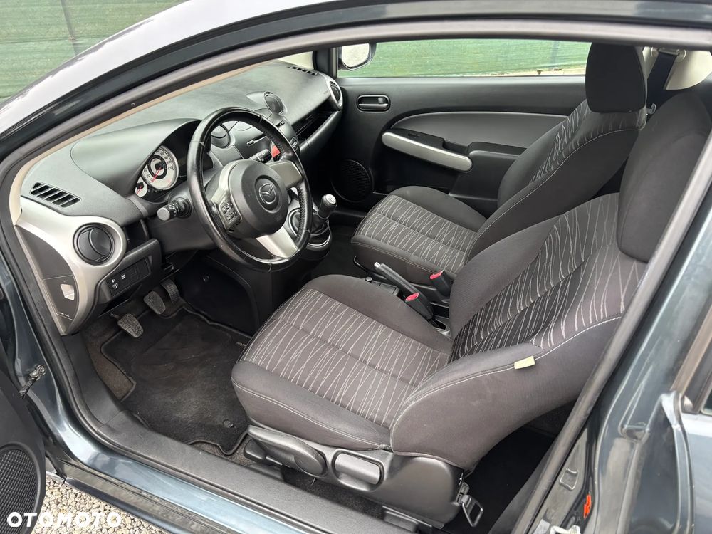 Mazda 2 - 27