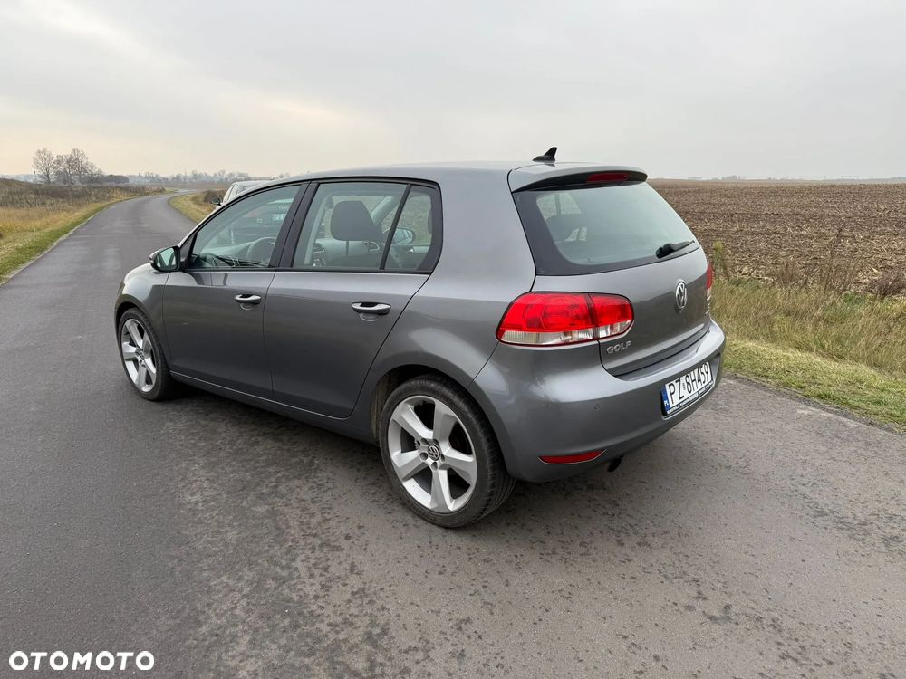Volkswagen Golf - 4