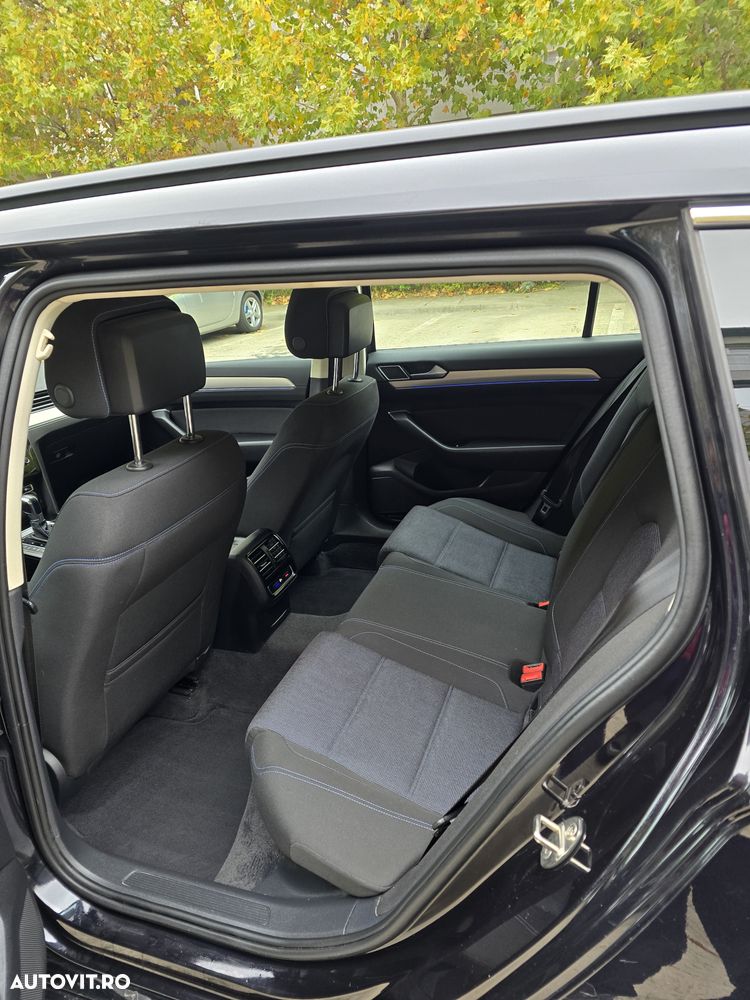 Volkswagen Passat - 14