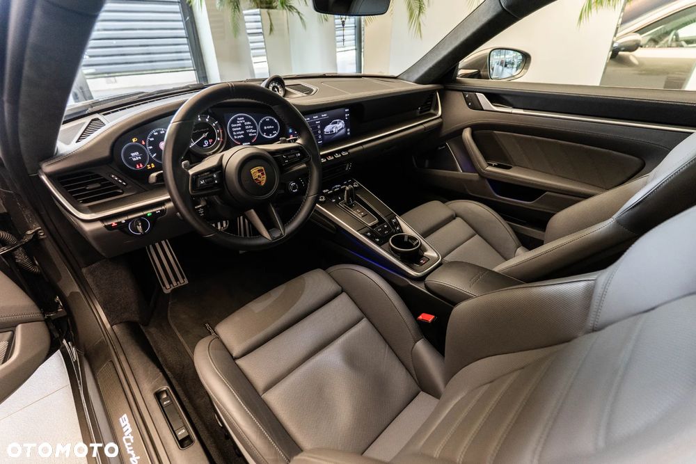 Porsche 911 Turbo S - 10