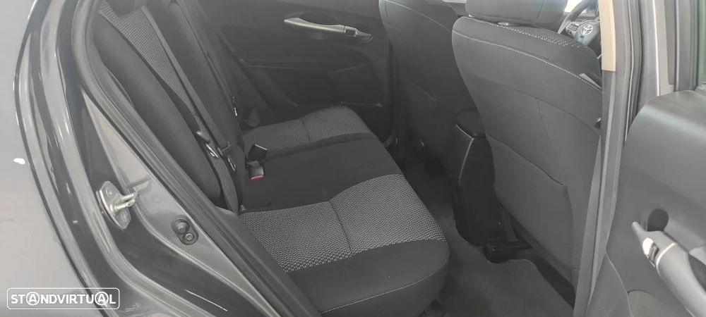 Toyota Auris 1.4 D-4D Sol - 21