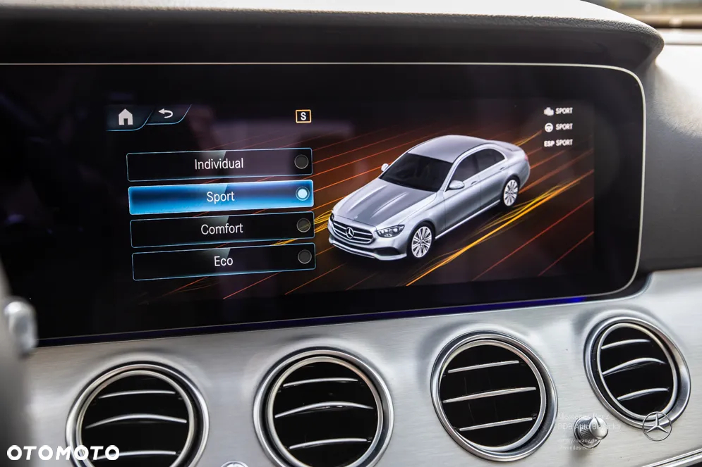 Mercedes-Benz Klasa E 220 d 4-Matic Avantgarde - 6