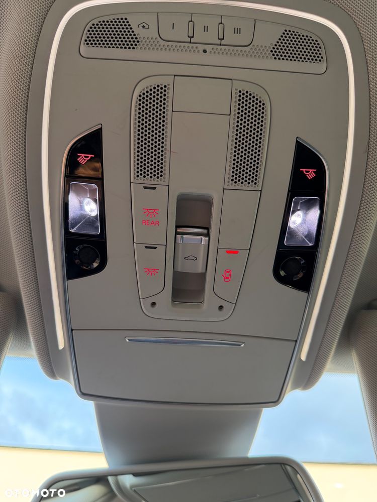 Audi A8 3.0 TDI DPF clean quattro tiptronic - 26