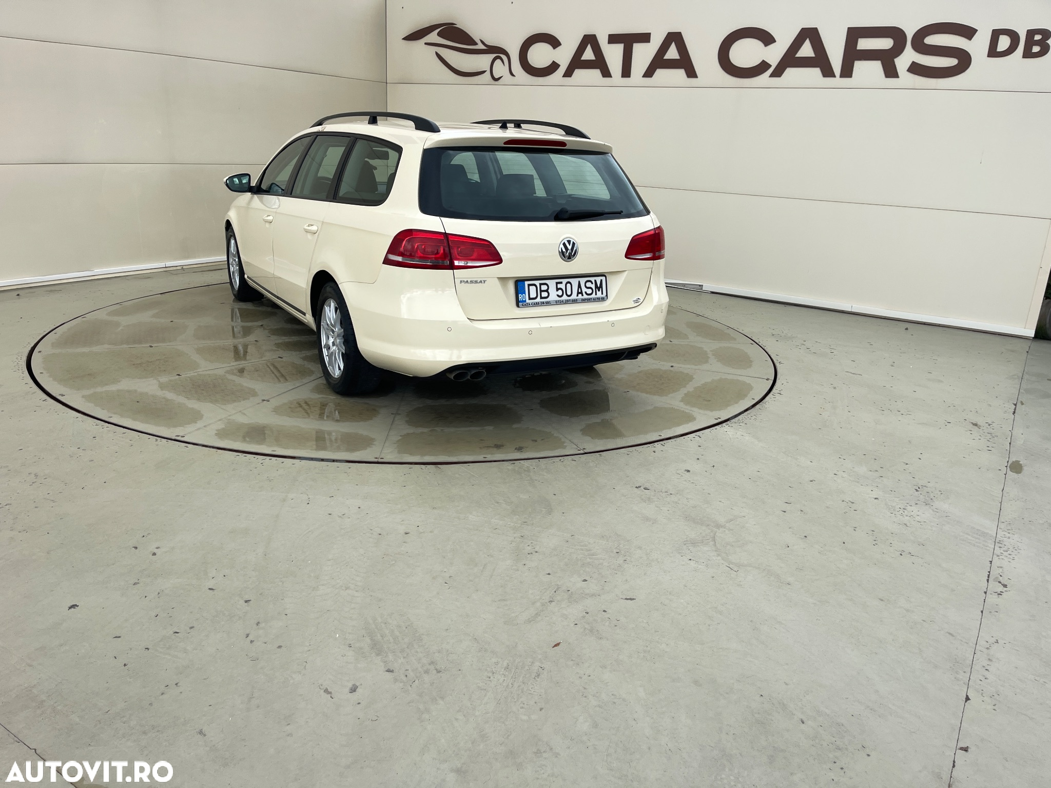 Volkswagen Passat 2.0 TDI BlueMotion Tehnology DSG Trendline - 12