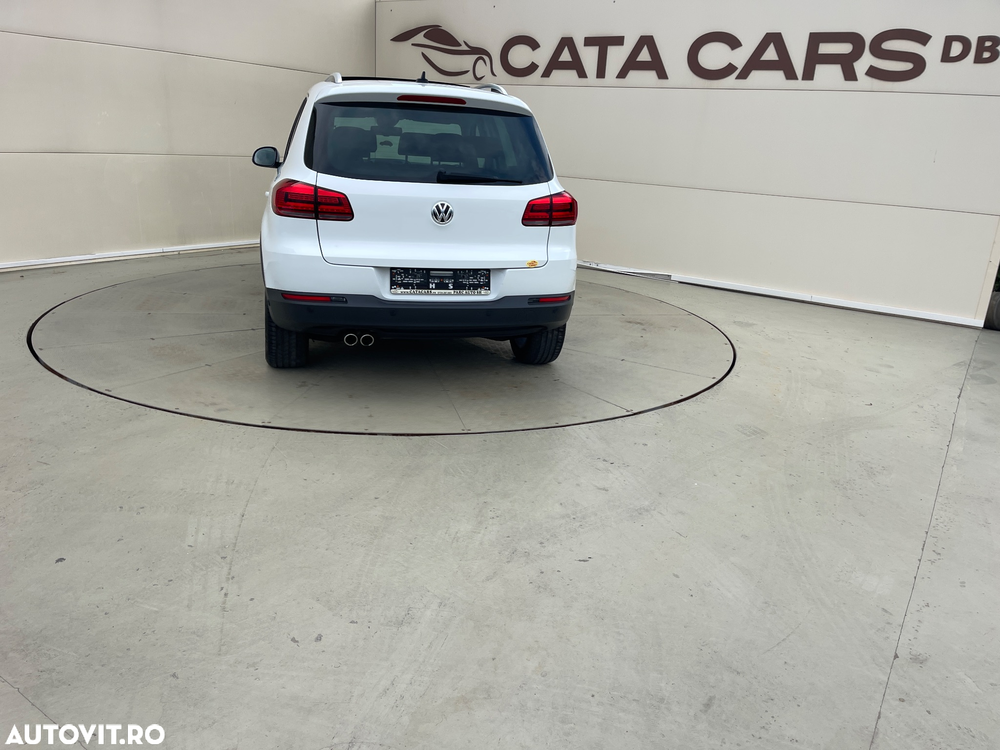 Volkswagen Tiguan 2.0 TDI DPF 4Motion BlueMotion Technology DSG Cup Sport & Style - 13