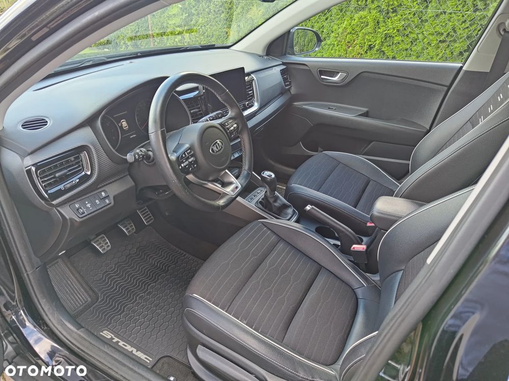 Kia Stonic 1.0 T-GDI OPF Mild Hybrid GT Line - 11