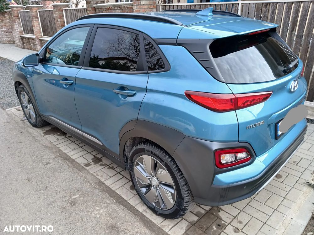 Hyundai KONA - 2